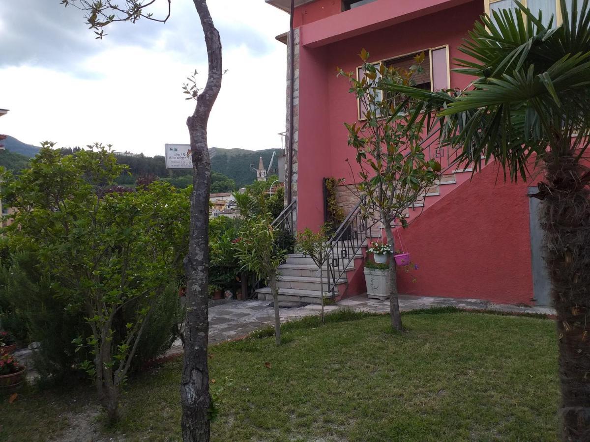 La Rosa Rossa Bed & Breakfast