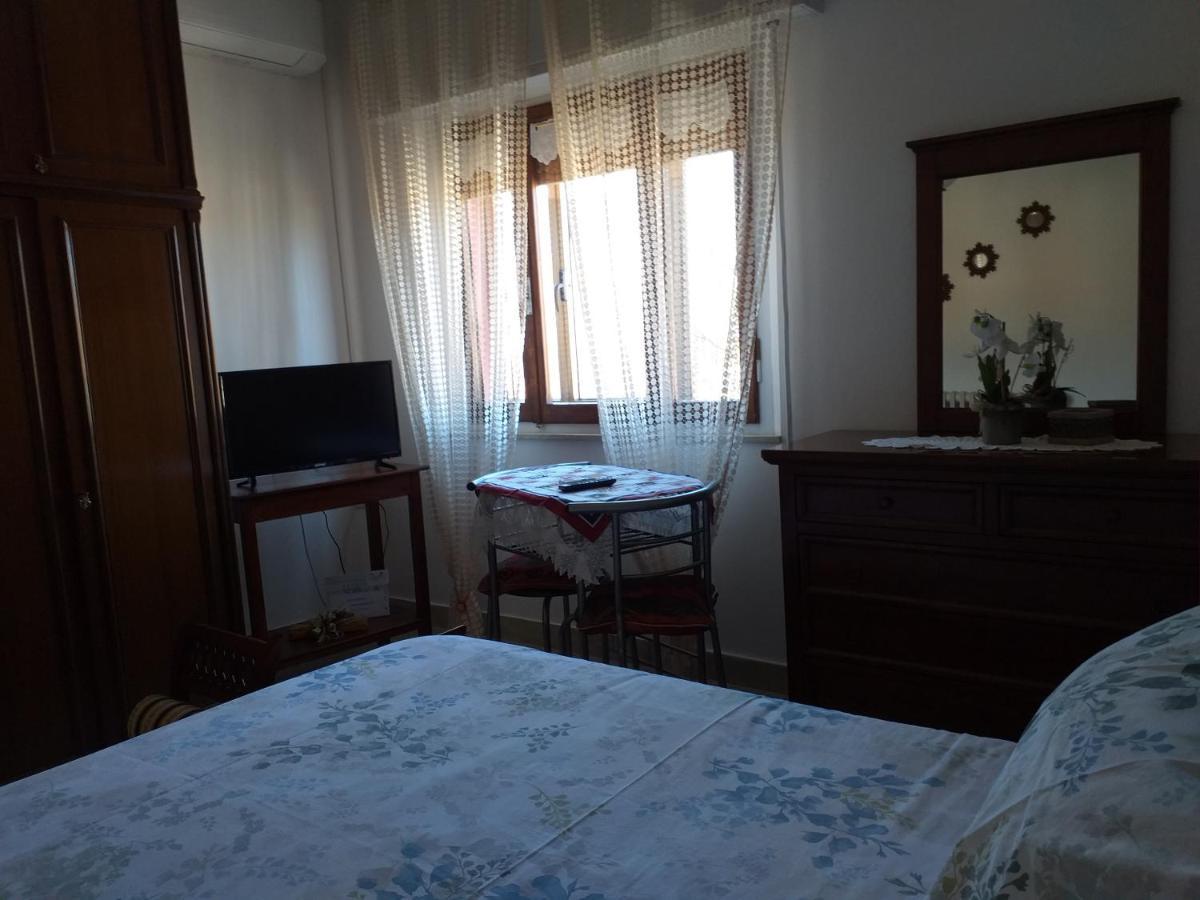 La Rosa Rossa Bed & Breakfast